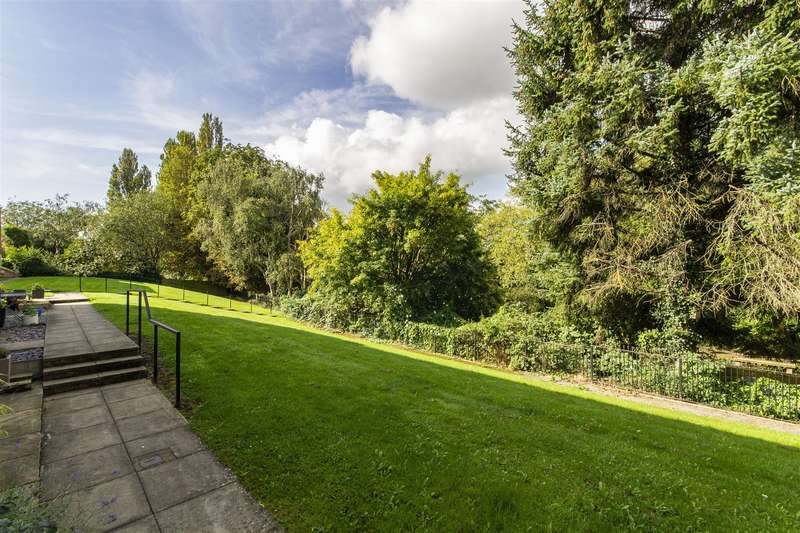 Property for Sale in Wilden Croft, Brimington, Chesterfield, S43