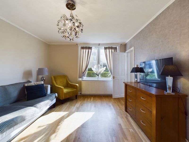 2 Bedrooms Property for sale in Tullos Crescent, Aberdeen, AB11