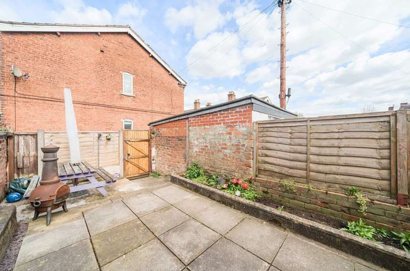 Property for Sale in Middlewich Road, Northwich, Cheshire, Cw9