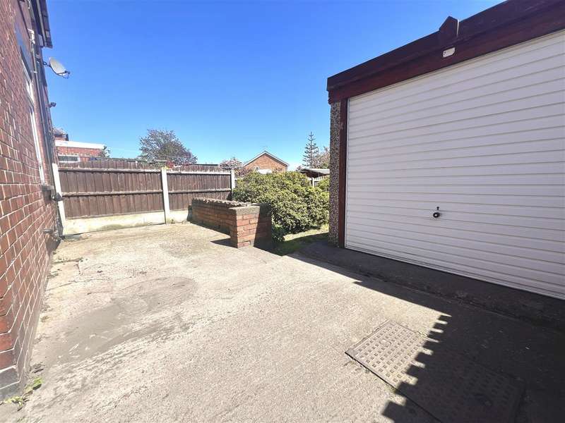 Property for Sale in Ardsley Road, Worsbrough, Barnsley, S70