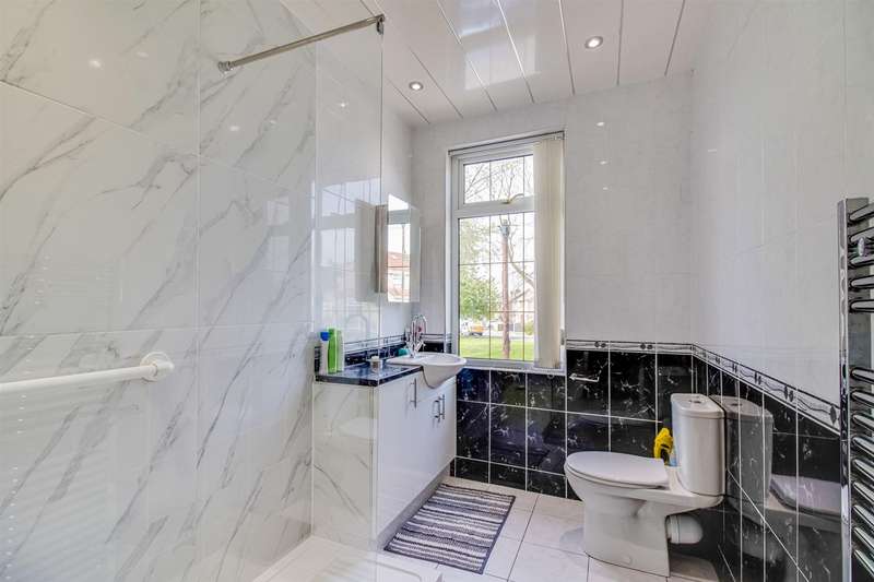 Property for Sale in Runtlings Lane, Ossett, Wf5