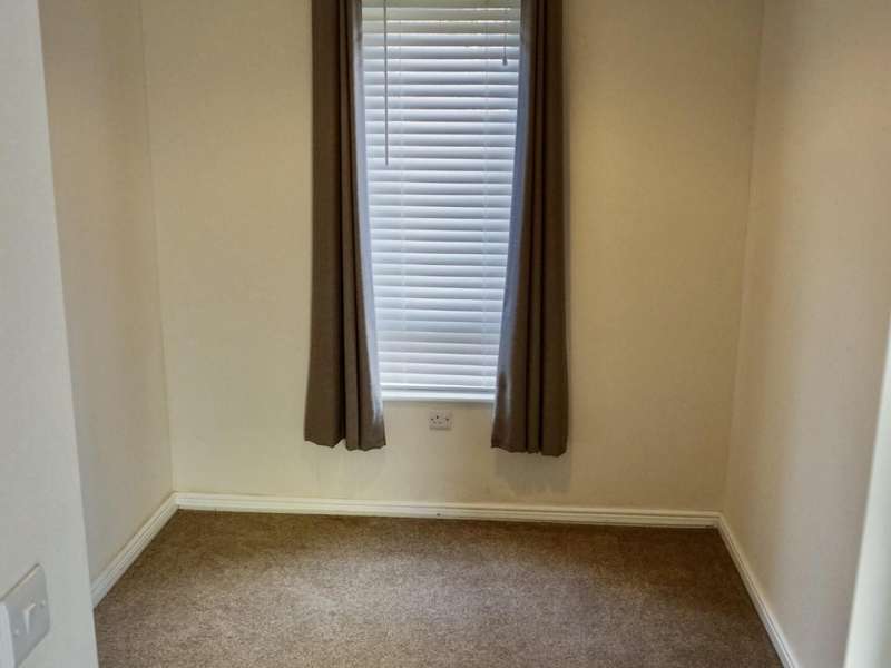 Property for Sale in York Road, Escrick, Yo19