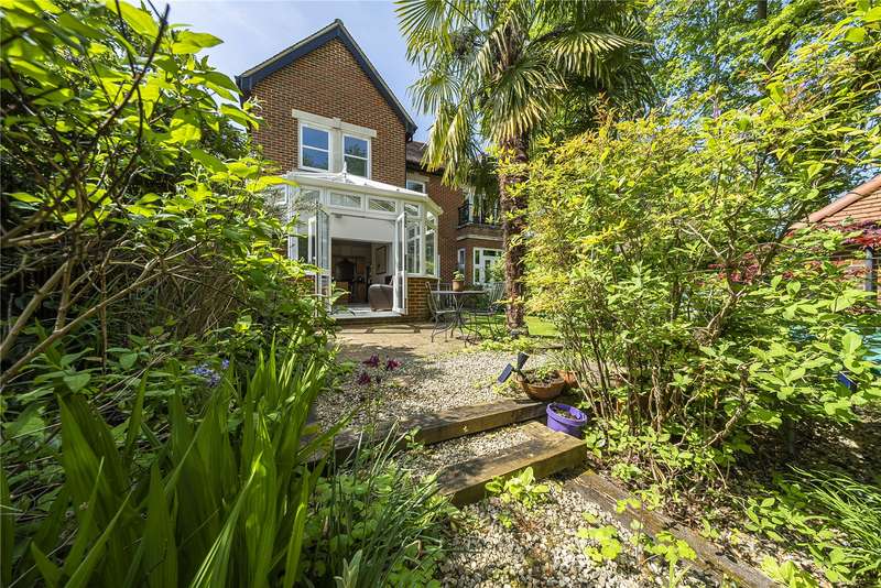 Property for Sale in Park Road, Woking, Surrey, Gu22