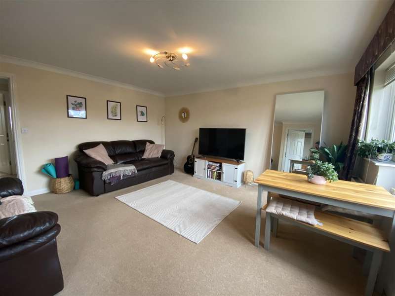 Property to rent in The Grange, Sherburn In Elmet, Ls25
