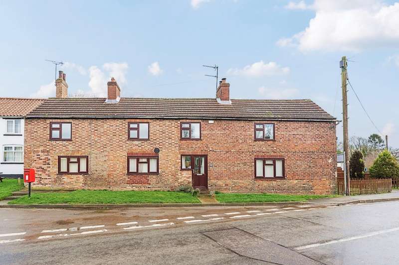 4 Bedrooms Detached House for sale in Main Road, Belchford, Horncastle, LN9