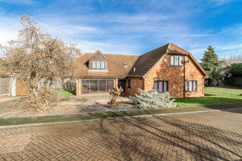 5 Bedrooms Detached House for sale in Nursery Drive, Wellingborough, NN8