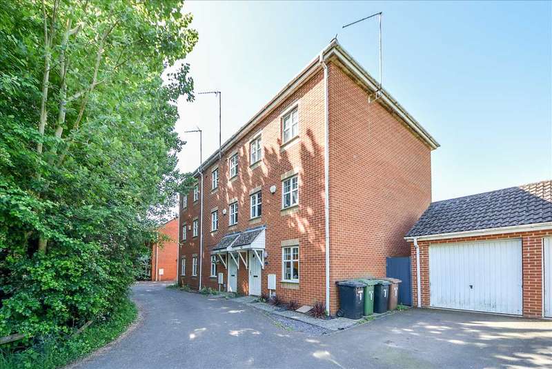 5 Bedrooms Terraced House for rent in Soane Close, Wellingborough, NN8
