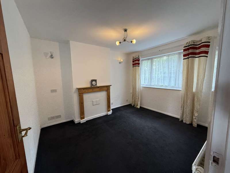 2 Bedrooms Maisonette Flat for rent in Roman Road, Leagrave, Luton, LU4