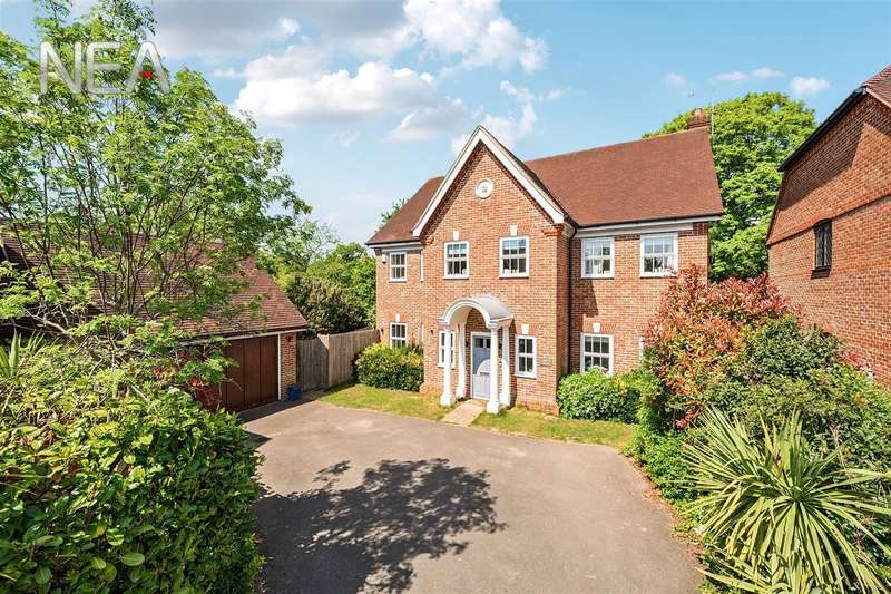 7 Bedrooms Detached House for rent in Copperfields, Caversham, Reading, RG4