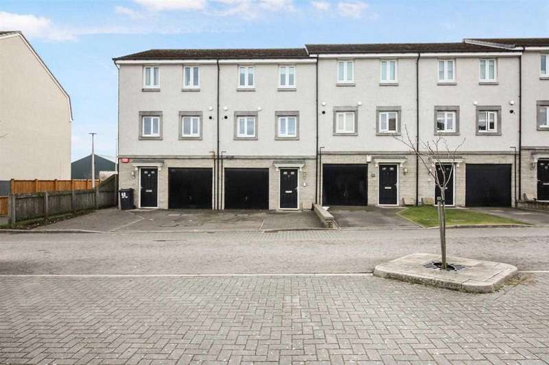 3 Bedrooms Terraced House for rent in Burnside Park,dyce, AB21