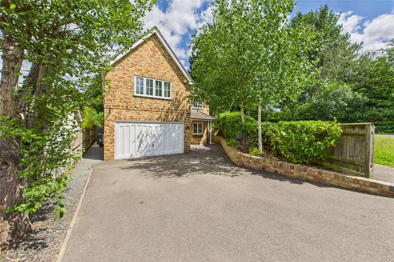 5 Bedrooms House for sale in Fincham End Drive, Crowthorne, Berkshire, RG45