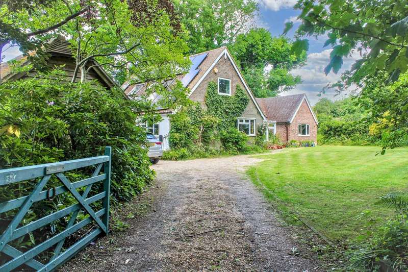 4 Bedrooms Detached House for sale in Muddles Green, Chiddingly, BN8