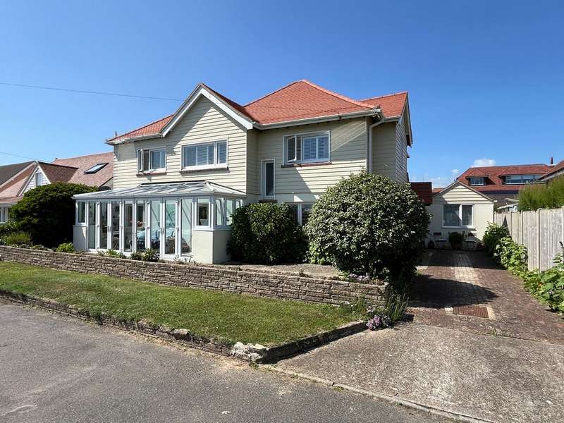 5 Bedrooms Property for sale in Davenport Road, Felpham, PO22