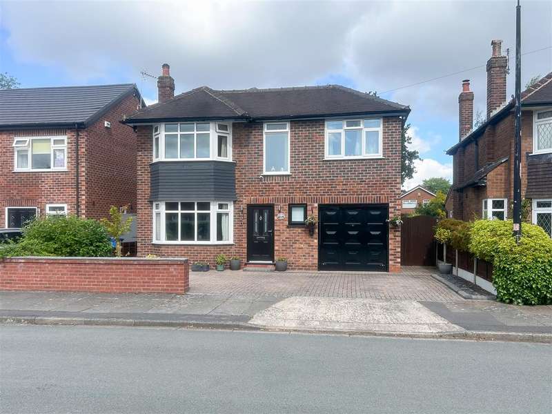 4 Bedrooms Detached House for sale in Lightborne Road, Sale, M33