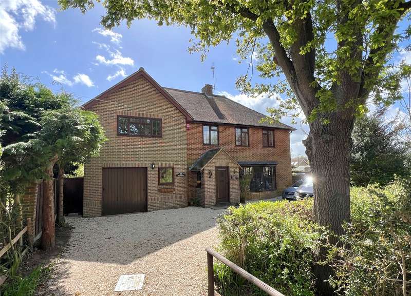 5 Bedrooms House for sale in Massetts Road, Horley, Surrey, RH6