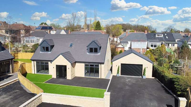 4 Bedrooms Bungalow for sale in Savoy Court, Darlington, DL1