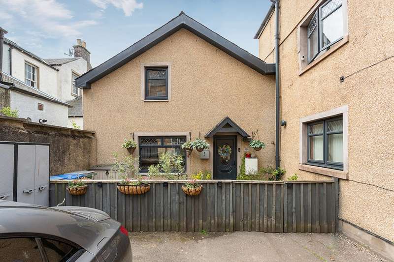 2 Bedrooms Semi-detached Villa House for sale in James Street, Perth, PH2