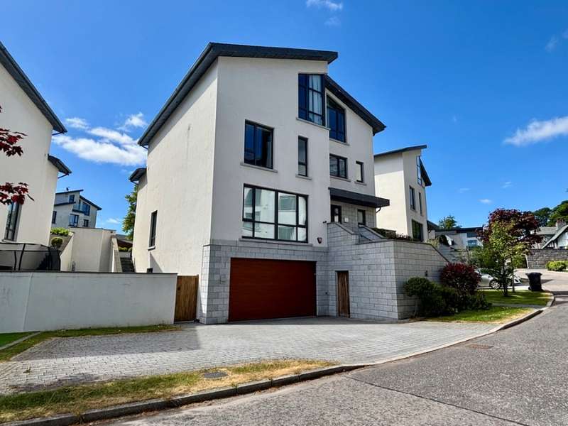 7 Bedrooms Detached House for sale in Oakhill Grange, Aberdeen, Aberdeenshire, AB15