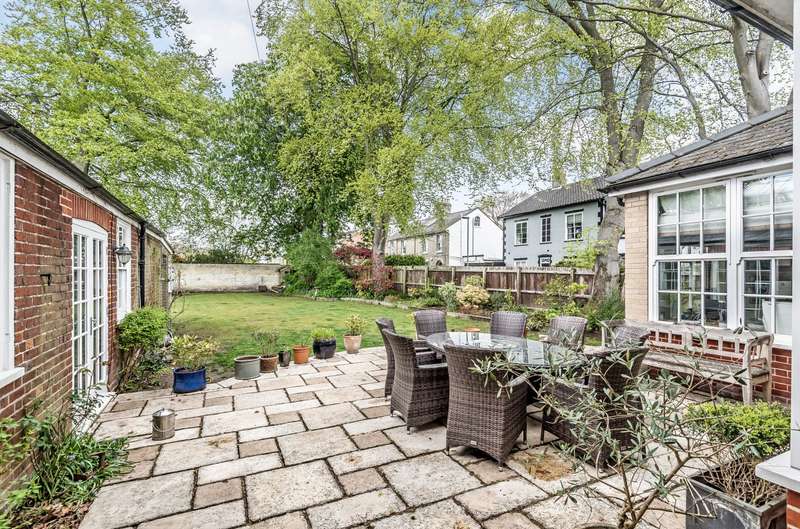 Property for Sale in Newmarket Road, Norwich, Nr2