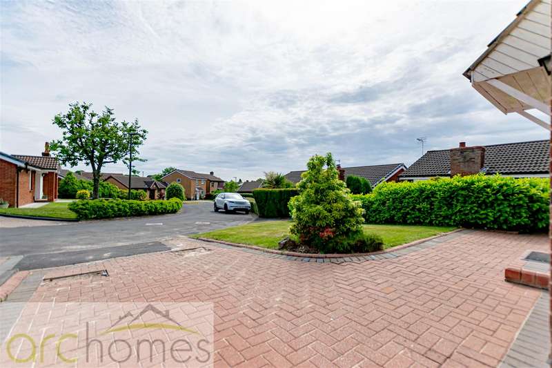Property for Sale in Honeybourne Close, Tyldesley, Manchester, M29