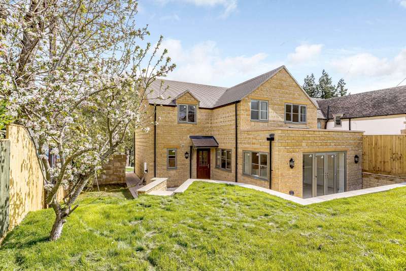 Property for Sale in Oxford Road, Enstone, Chipping Norton, Oxfordshire