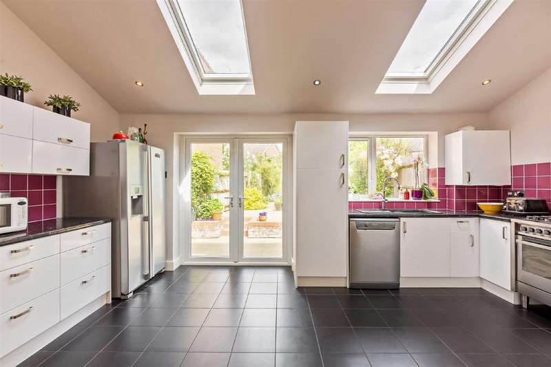 Property for Sale in Gresford Close, St Albans, Al4