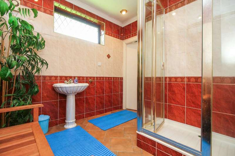 Property for Sale in South Drive, Woolsington, Newcastle Upon Tyne