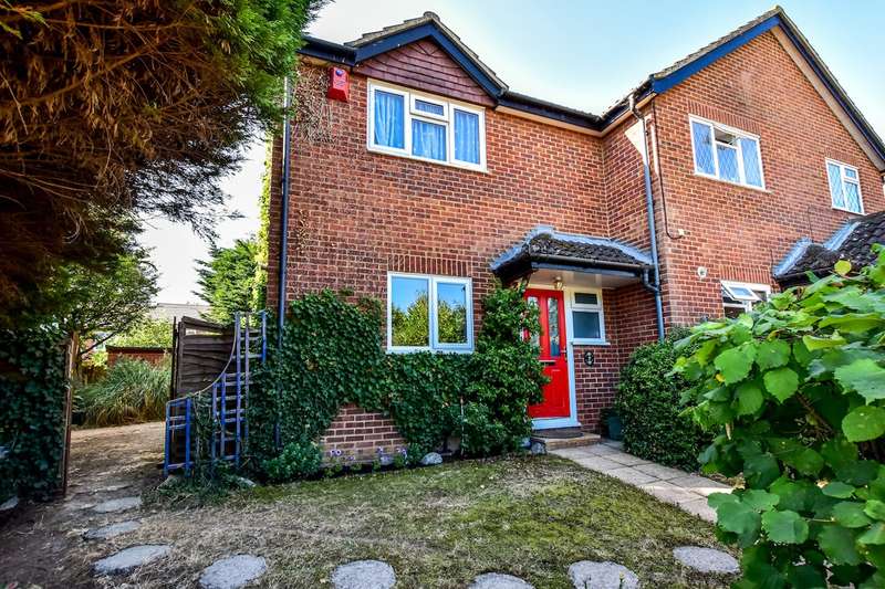 Properties for Sale in Iver, Richings Park Iver Buckinghamshire