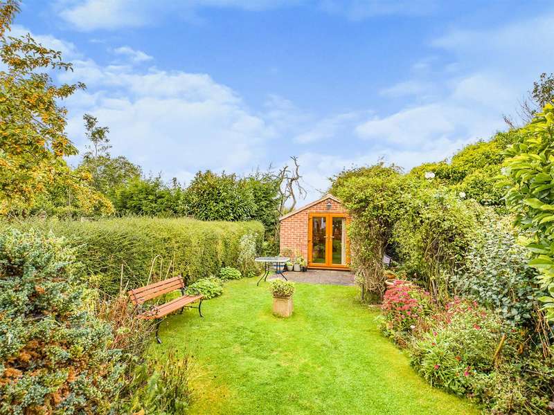 Property for Sale in Main Street, North Frodingham, Driffield, Yo25