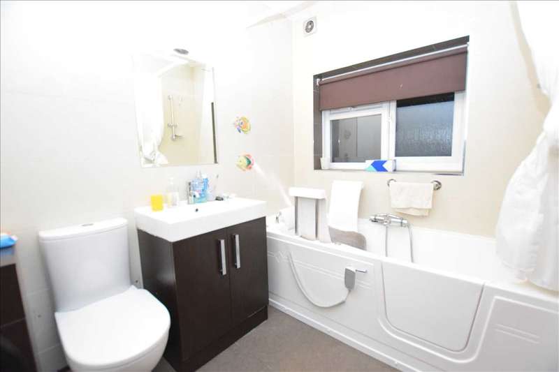 Property for Sale in Lodge Close, Edgware, Ha8