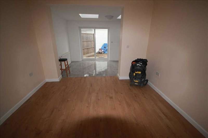 Property to rent in Whitton Avenue East, Greenford, Ub6