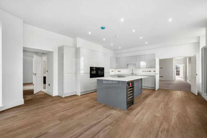 Property for Sale in Lady Walk, Packington, Ws14