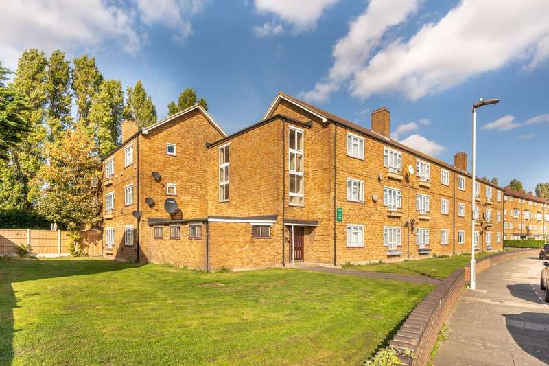 Properties for Sale in Barking, Thames View Barking Essex