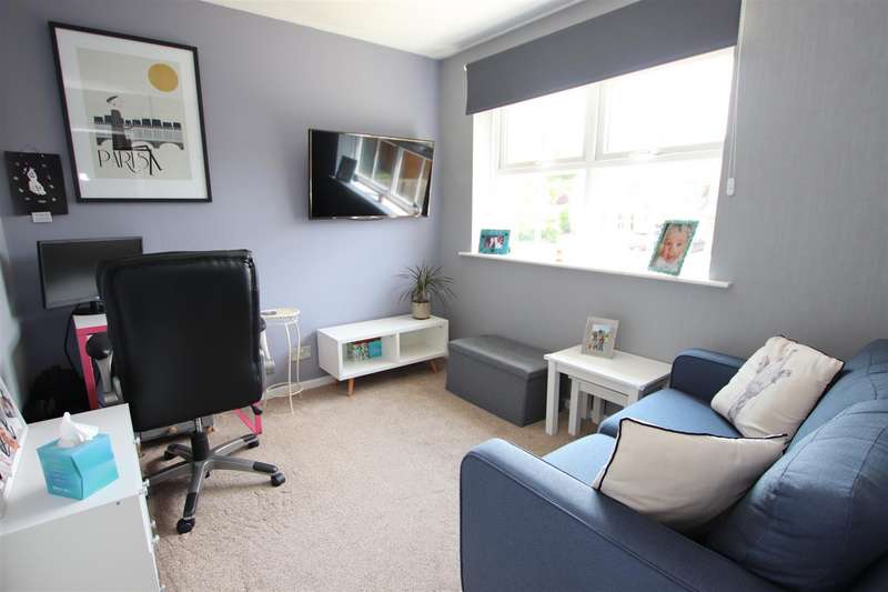 Property for Sale in Tenterfields, Apperley Bridge, Bd10