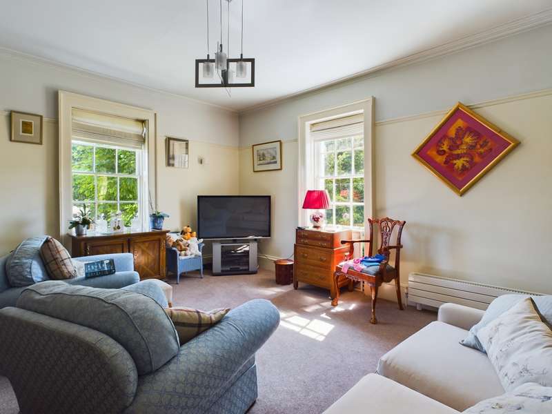 Property to rent in Fernbrook, Pangbourne, Rg8