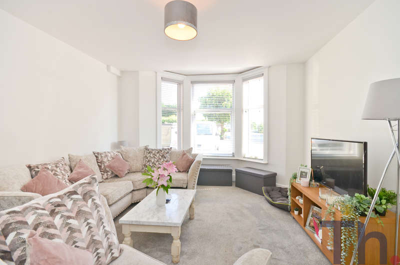 Properties for Sale in East Cowes, Upper Yarborough Road East Cowes