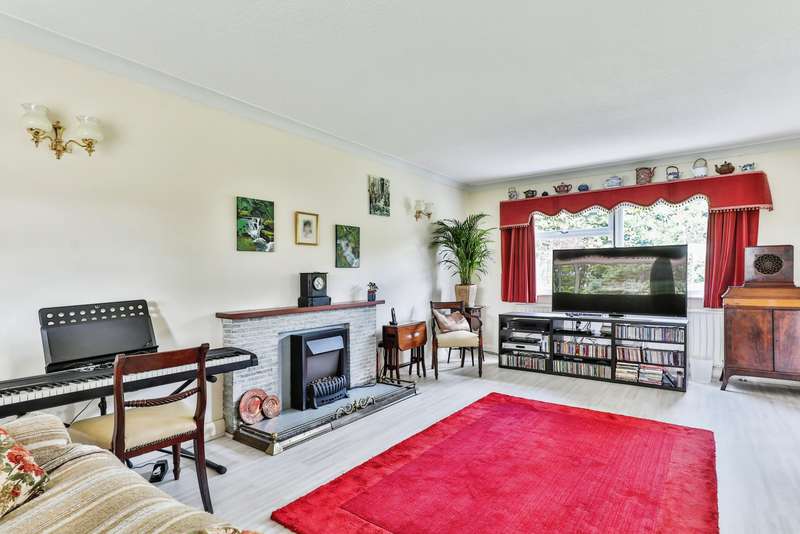 Property for Sale in Lady Ediths Avenue, Scarborough, North Yorkshire