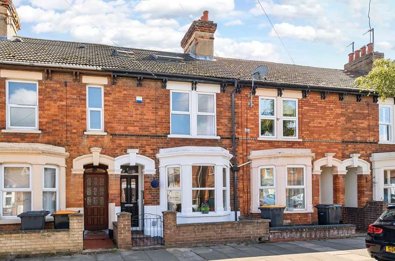 Property for Sale in Dudley Street, Bedford, Mk40