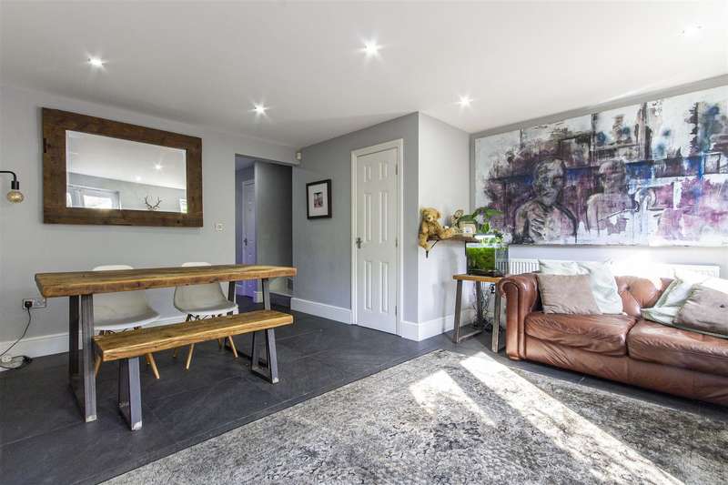 Property for Sale in Wilden Croft, Brimington, Chesterfield, S43