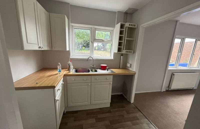 Property for Sale in Kitwood Avenue, Dordon, Tamworth, Staffordshire