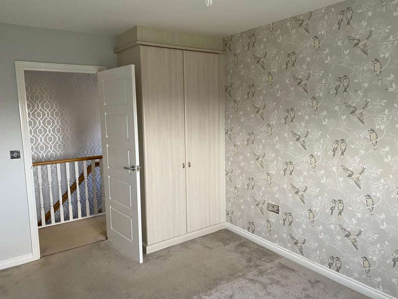 Property for Sale in Farriers Way, Huddersfield, Hd3