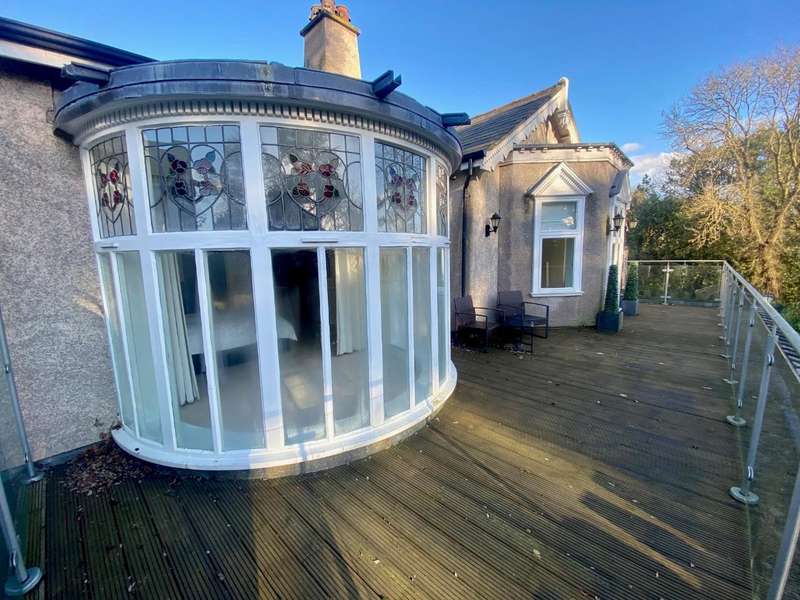 Property for Sale in Rose Hill, Northenden, M22