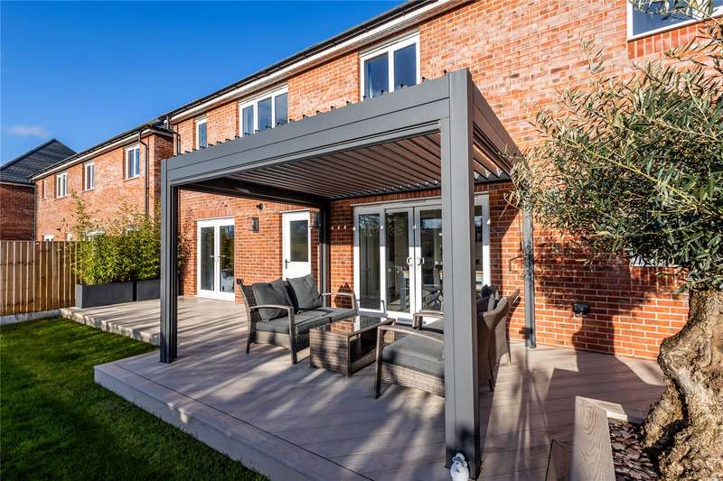 Property for Sale in Wadlow Drive, Shifnal, Shropshire, Tf11