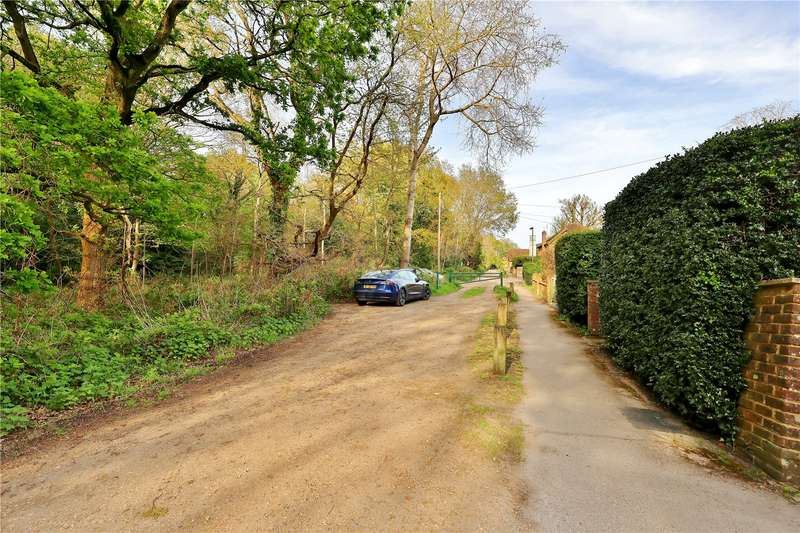 Property for Sale in Cheapside, Horsell, Woking, Surrey, Gu21