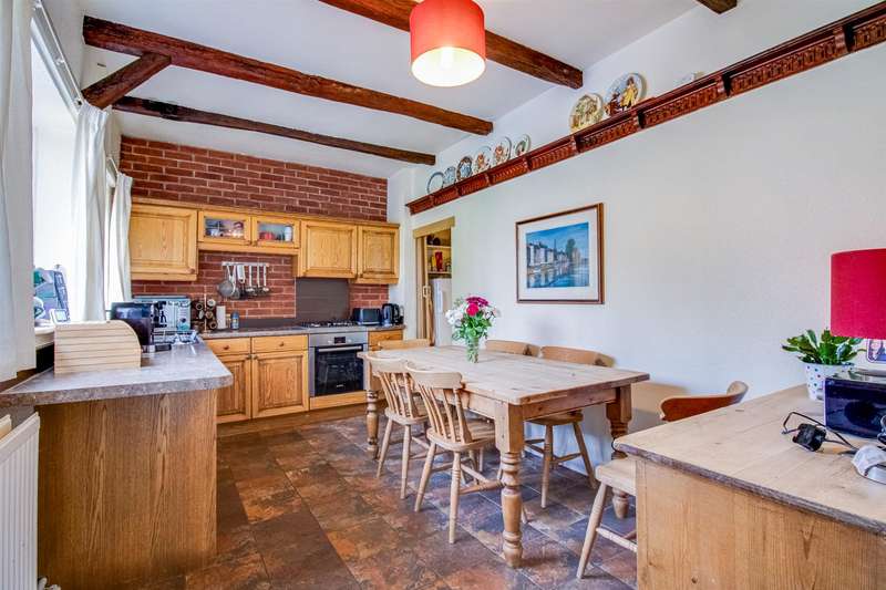 Property for Sale in Runtlings Lane, Ossett, Wf5