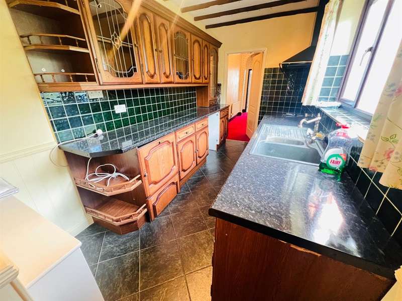 Property for Sale in Gipsy Lane, Willenhall, Wv13