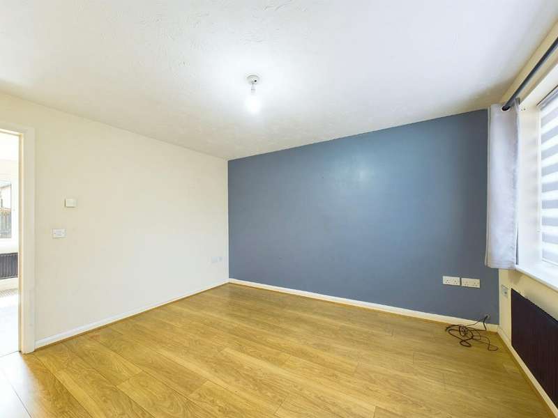 Property to rent in School Street, Cottingley, Bingley, Bd16