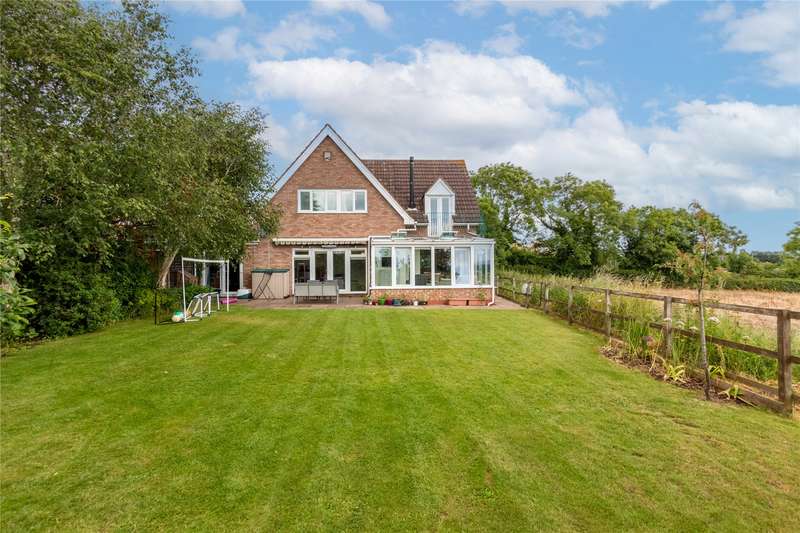 Property for Sale in Froxmere Road, Crowle, Worcester, Worcestershire, Wr7