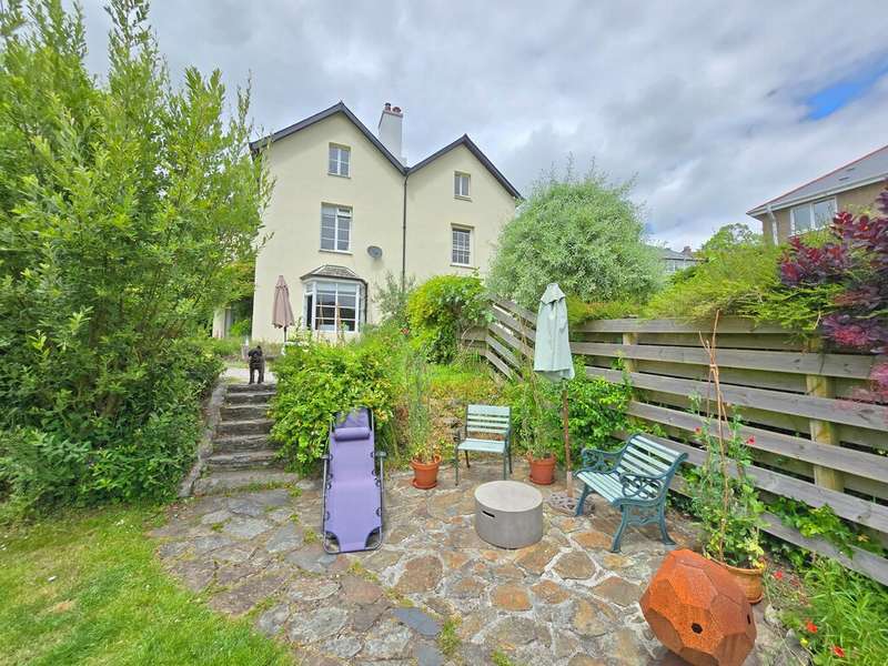 4 Bedrooms Property for sale in Tavistock, PL19
