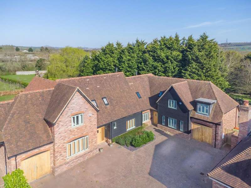 4 Bedrooms Detached House for sale in Greenhill View, Tilsworth, Leighton Buzzard, LU7